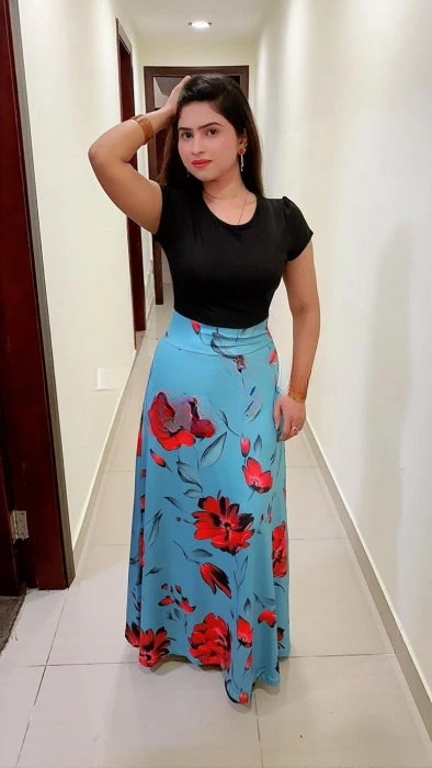 Paroo, Escort, Dubai