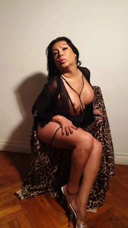 Anahi Jeune — 14 / 15