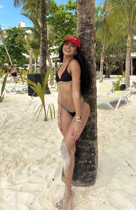 Manuela, Escort, Singapore