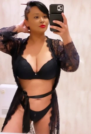 Mia Yakira — 5 / 11