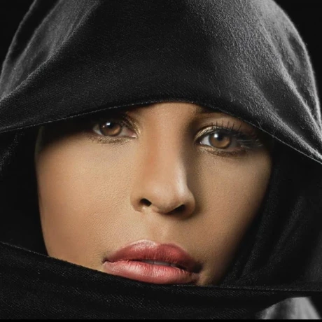 Vanessa Latin — 1 / 9