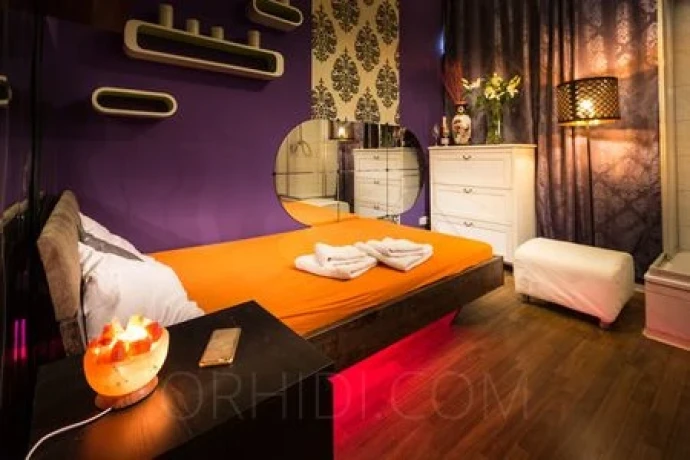 In flagranti Club — 4 / 5