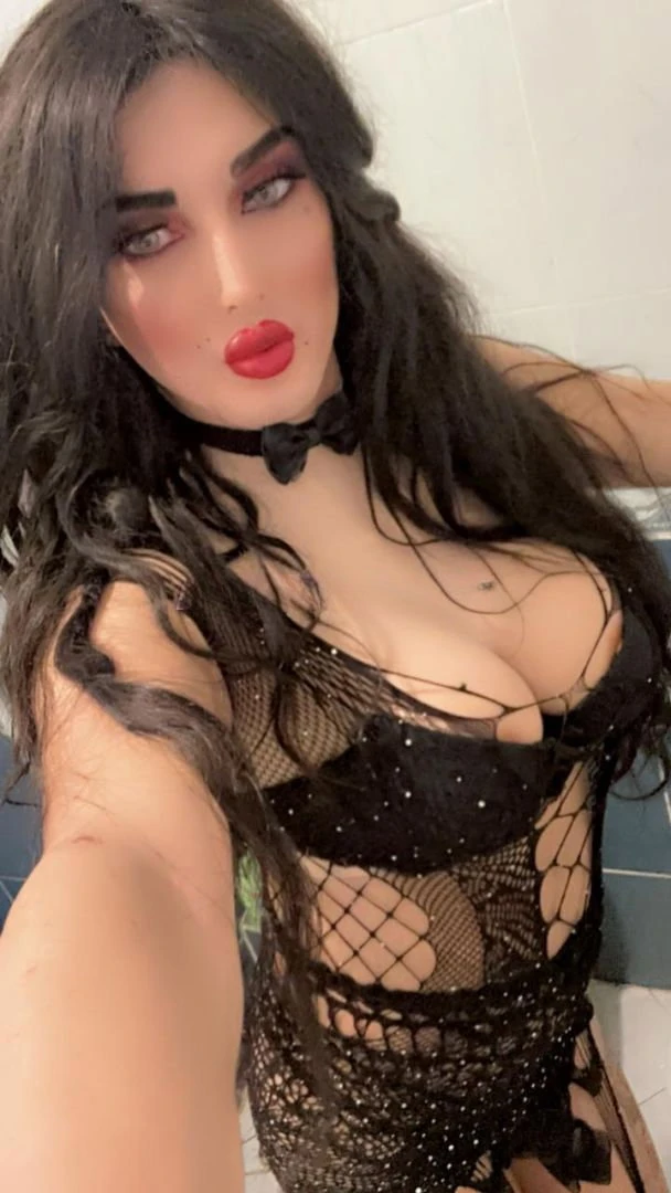 Duniamajic, Escort, Tangier