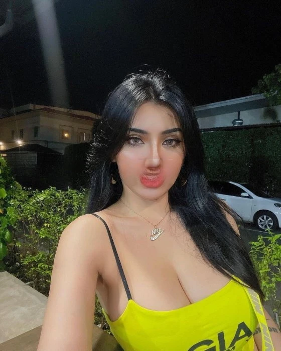Nadia — 3 / 5