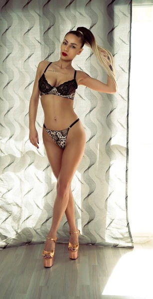 Yakira Dt Expertin, Escort, Passau