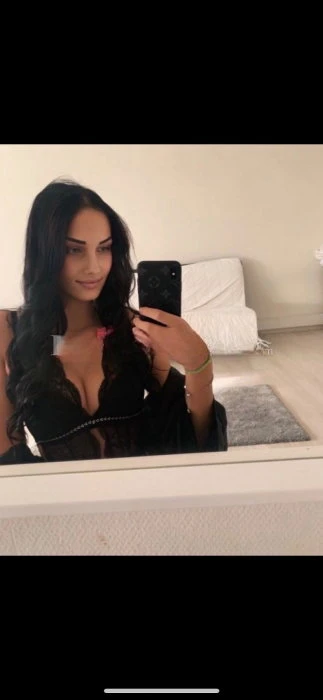 Amanda — 4 / 9