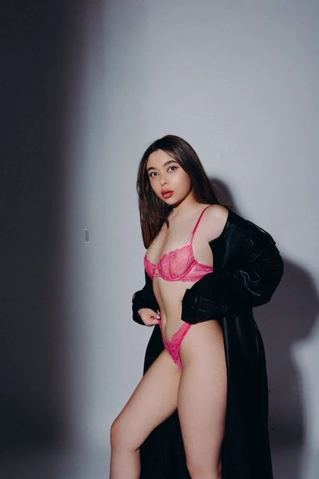 Eva — 7 / 13