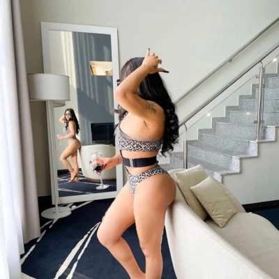 Sandra, Escort, Accra