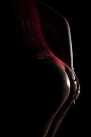 Deutsches Tattoo Model Lilli — 2 / 11