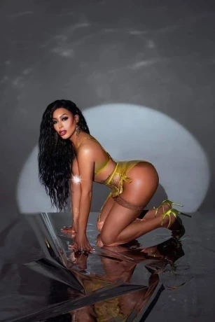 Sonya dominatriz — 7 / 12