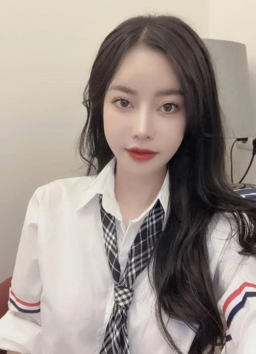 Jessica — 4 / 5