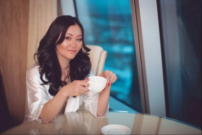 Deutsch Asiatin Lea — 16 / 17