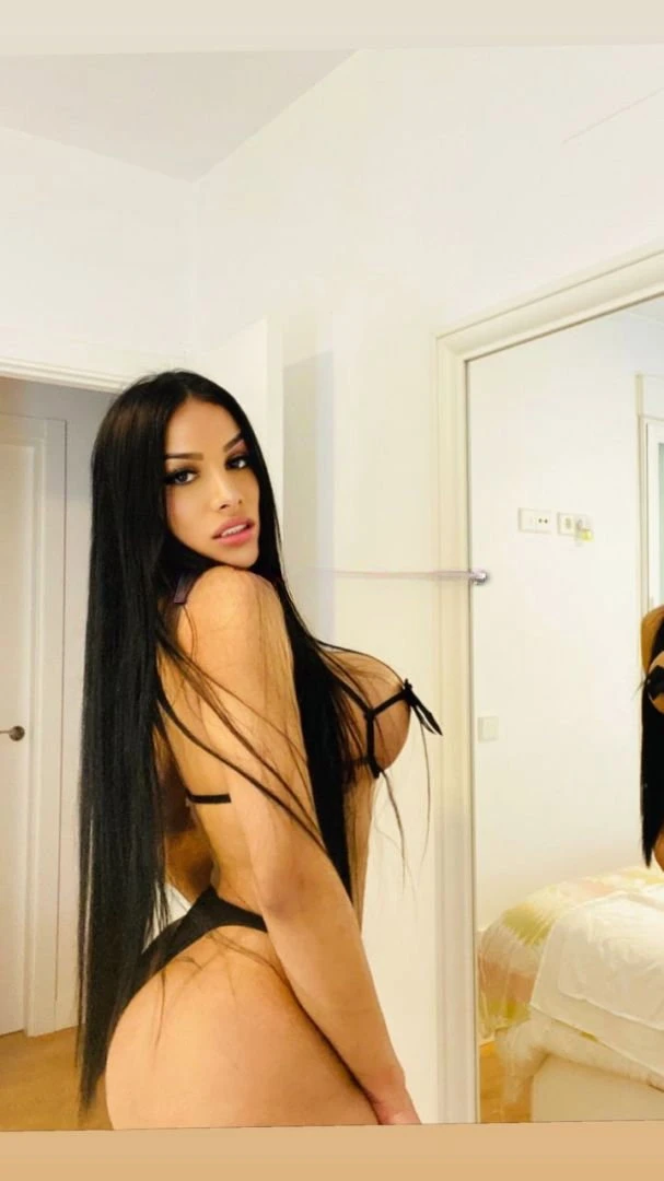 Alexandra Hernandez — 9 / 12
