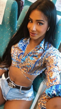 Dayana Mendoza — 10 / 12