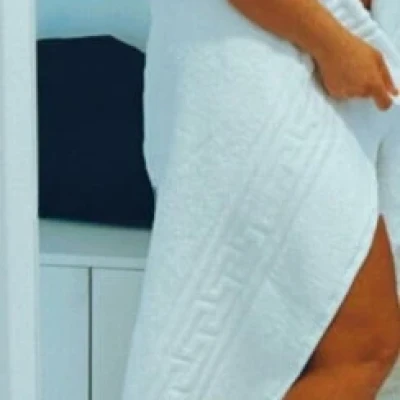 Melissa, Escort, Maura