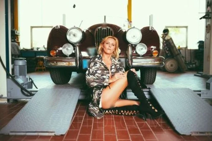 Squ*rt*ng Queen Tatjana — 5 / 6