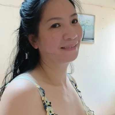 Chi Chen, Escort, Accra