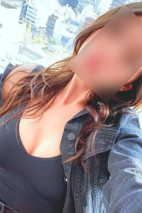 Ancutza, Escort, Schiphol