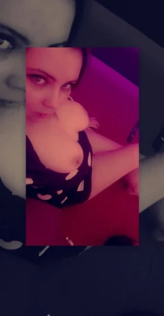 Kamilla Aus Ungarn — 3 / 8