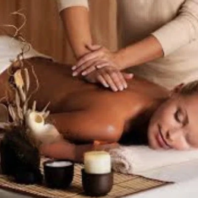 Thaimassage Wellnessmassage Ganzkoerpermassage, Escort, Uster