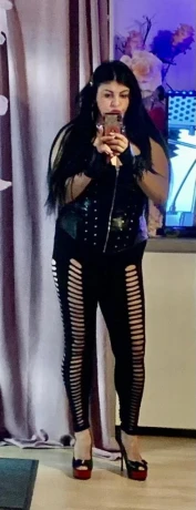 Lady Isabell — 6 / 10