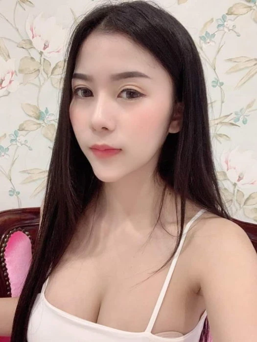 Anaya, Escort, Abu Dhabi