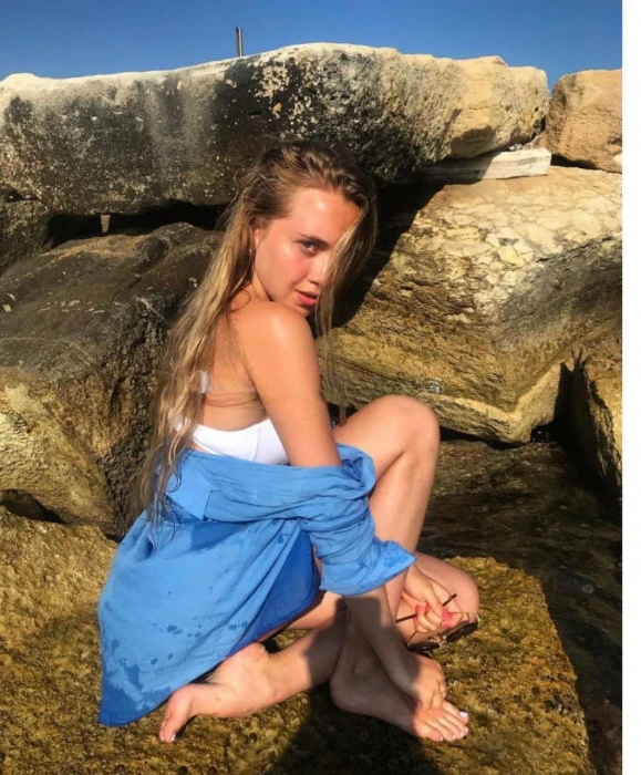 Viktoria, Escort, Kuta