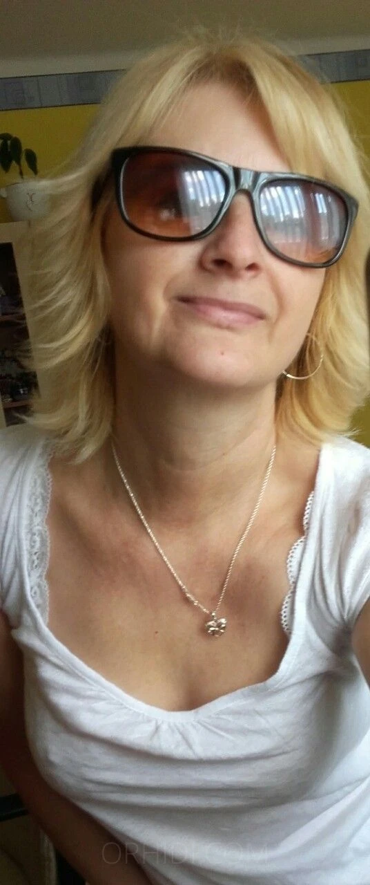 Lucy 01, Escort, Windsor