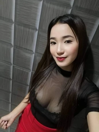 Sabrina Villafuerte — 3 / 5