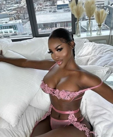 Karina Millions — 2 / 3