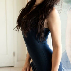 Bella — 2 / 5