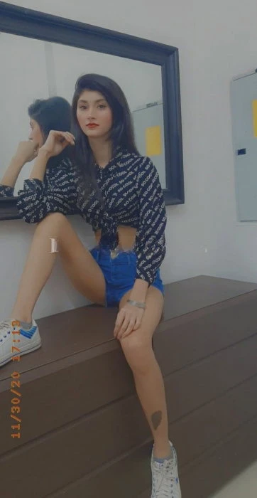 Aleezy — 2 / 3
