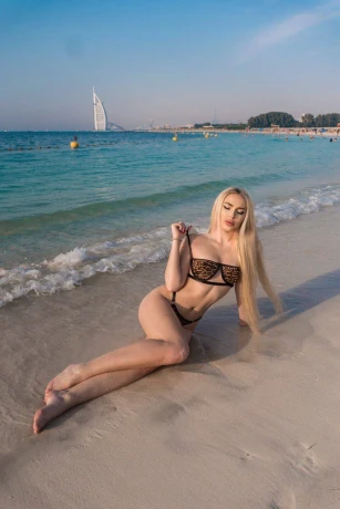 Николь — 24 / 46