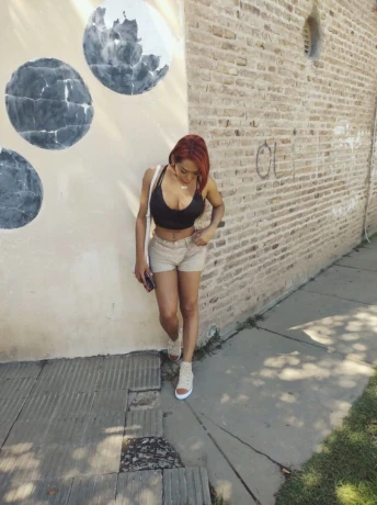 Catalina Colombiana — 2 / 12