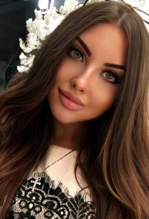 Inessa — 3 / 6