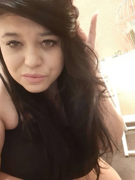 Pamela231 — 3 / 5