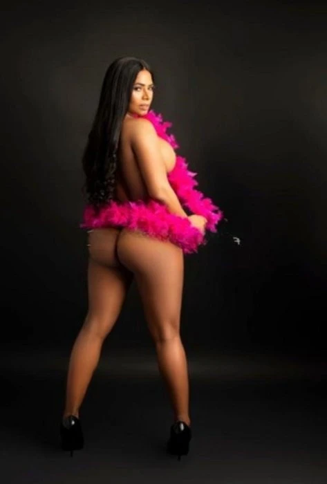 Naomy, Escort, Tallinn
