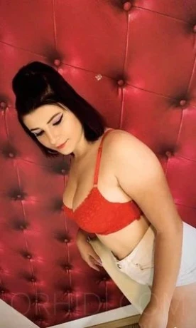 NEU ALESSIA — 2 / 3