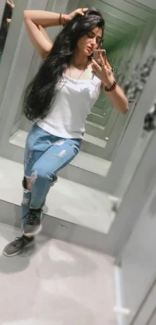 Nisha Khan — 2 / 3