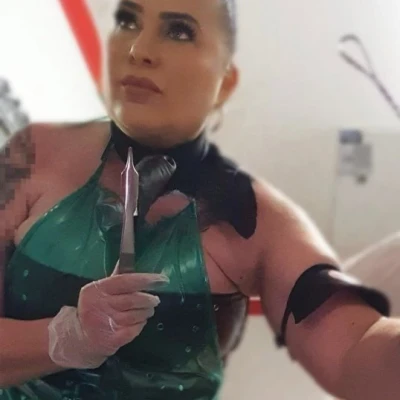 Mistress Loredana, Escort, Bern