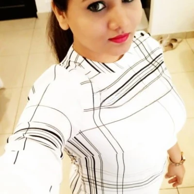 Hina, Escort, Dubai