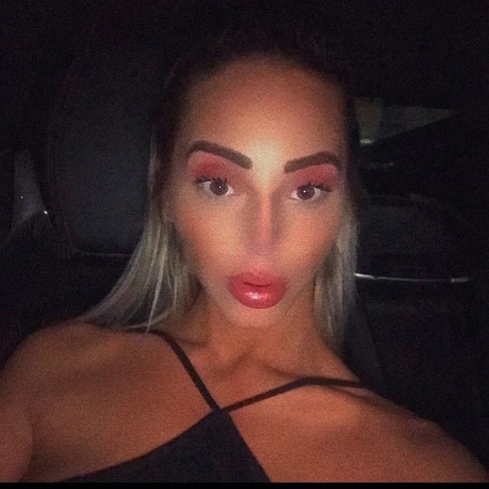 Bianca — 4 / 6