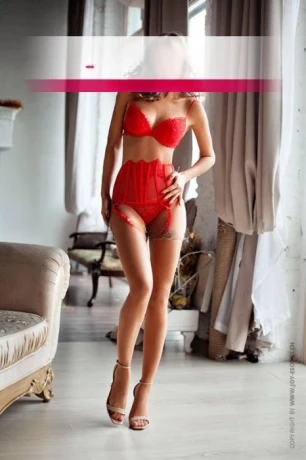 Melanie Vip escort Zurich — 1 / 3