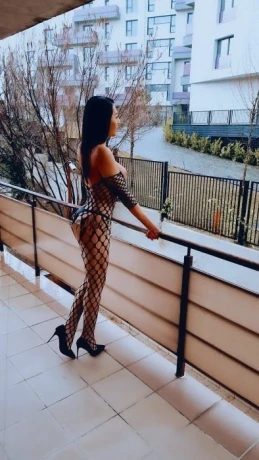 Emma Trans Girl — 4 / 6