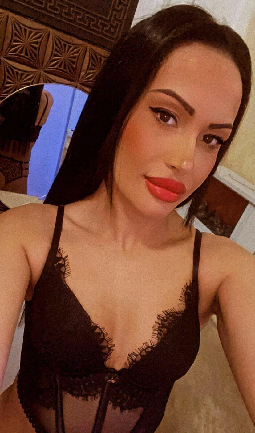 Vanessa — 4 / 6