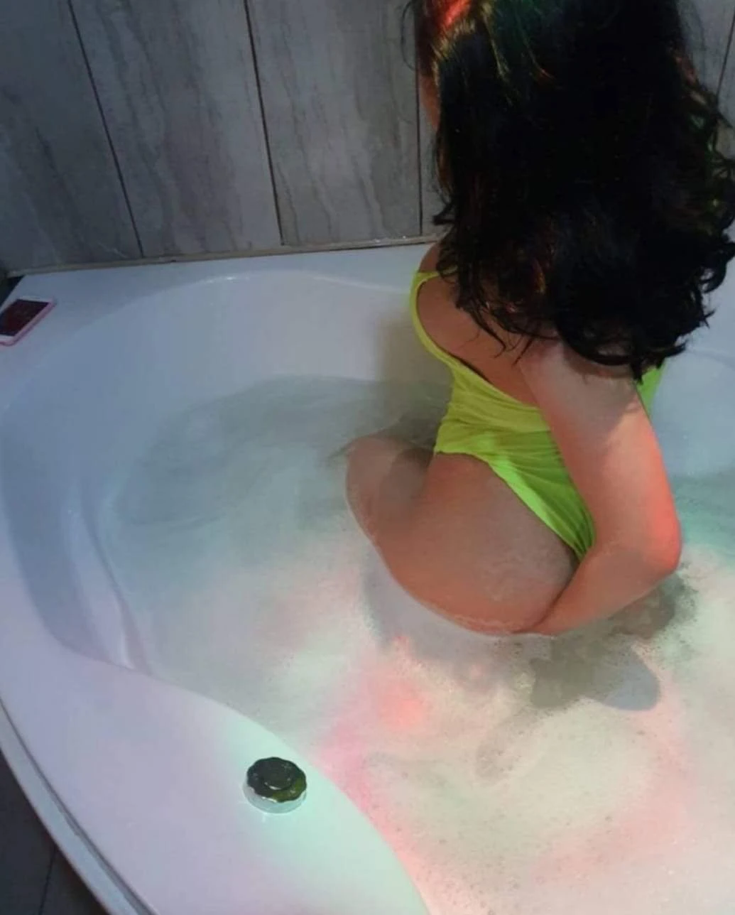Suzi29, Escort, Linz
