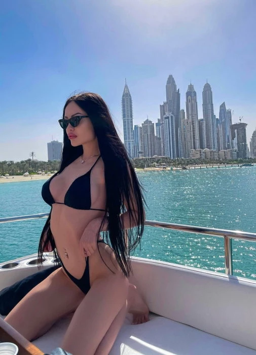 Sasha — 4 / 5