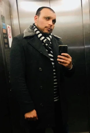 Alex — 1 / 3
