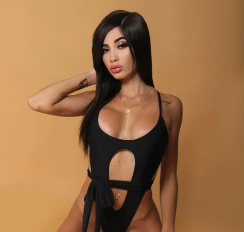 Alexa — 4 / 5