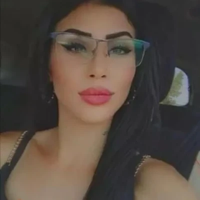 Anays At, Escort, Liege